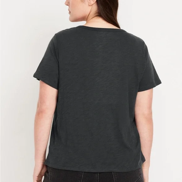 Old Navy EveryWear Slub-Knit V-Neck T-Shirt Size M (NWT) - Picture 2 of 7